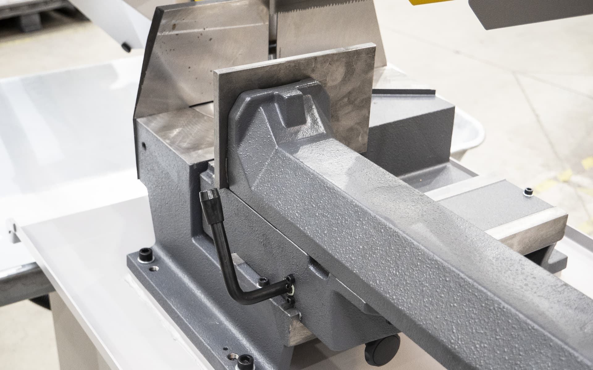 PRZECINARKA TAŚMOWA BOMAR EASYCUT 275.230 DG + STÓŁ HOLZMANN RB9L