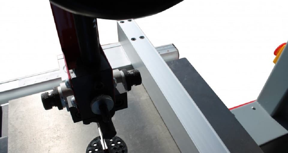 PIŁA TAŚMOWA HOLZMANN HBS400 230V 400MM 1.1KW STALOWA KONSTRUKCJA